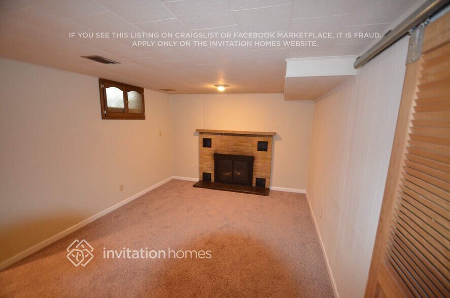 Building Photo - 3058 NE Stinson Blvd