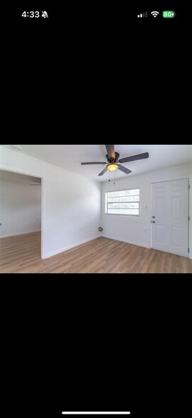 Building Photo - 1402 E Carolina Ave