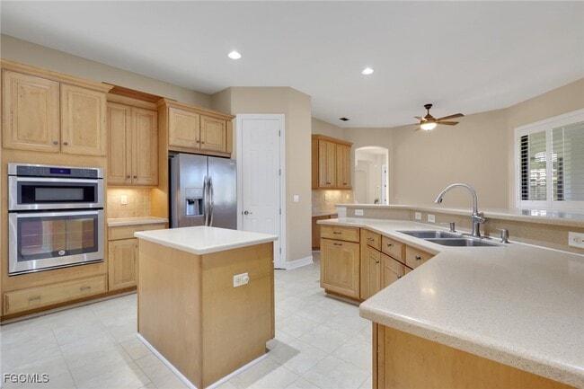 Building Photo - 12500 Fairmont Dr