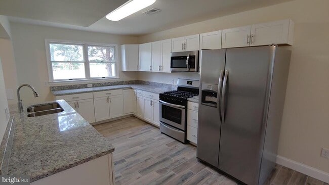 Building Photo - 490 Duck Creek Rd