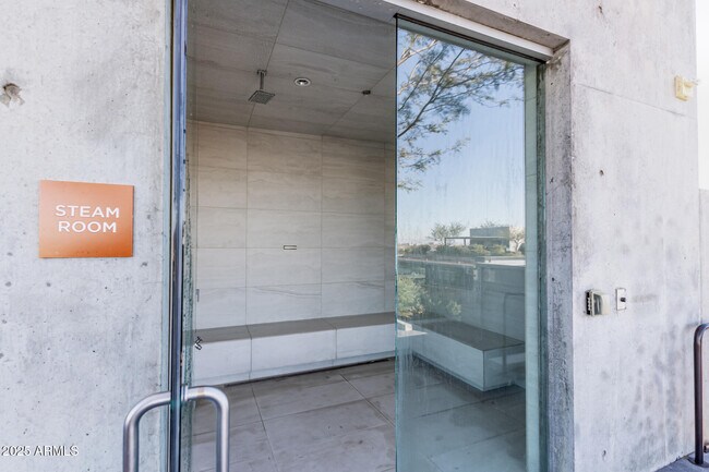 Building Photo - 7180 E Kierland Blvd