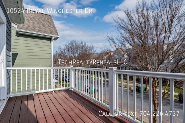Building Photo - 10524 Royal Winchester Dr
