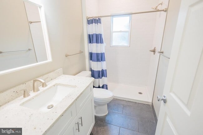 Building Photo - 34 Delsea Dr S
