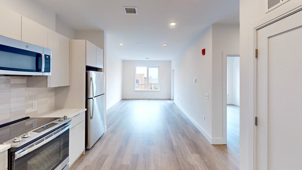 Building Photo - 957 Dorchester Ave