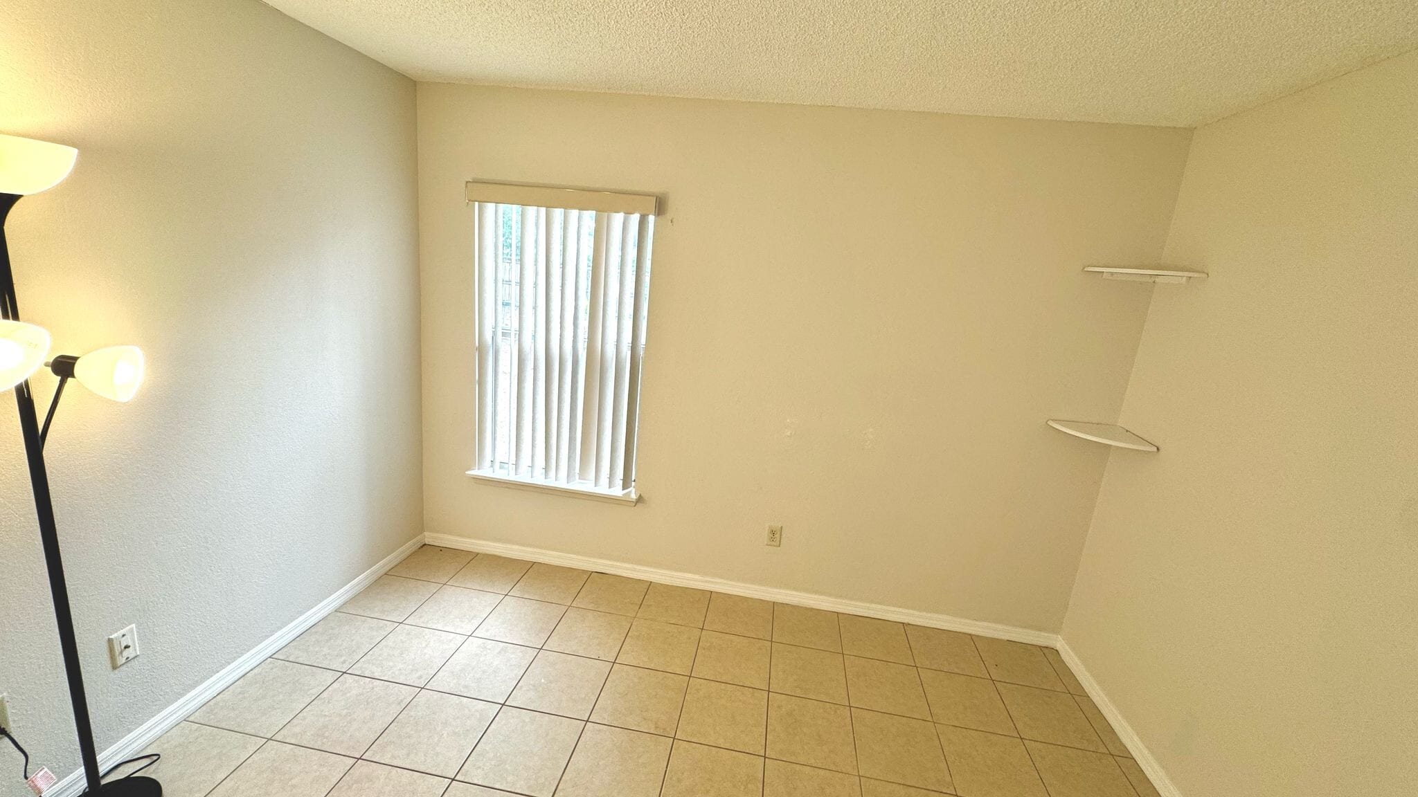 Building Photo - 662 Lynbrook St NW