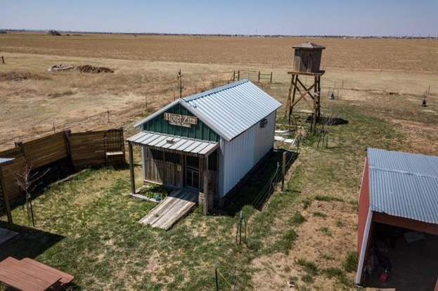 Building Photo - 15702 Outback Trail