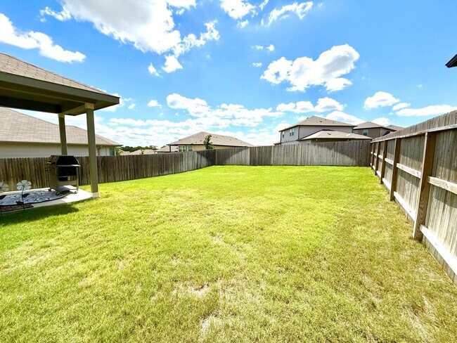 Building Photo - COMING SOON! GORGEOUS Two-Story 4 Bedroom ...