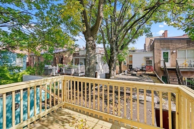 Building Photo - 707 S Bethel St