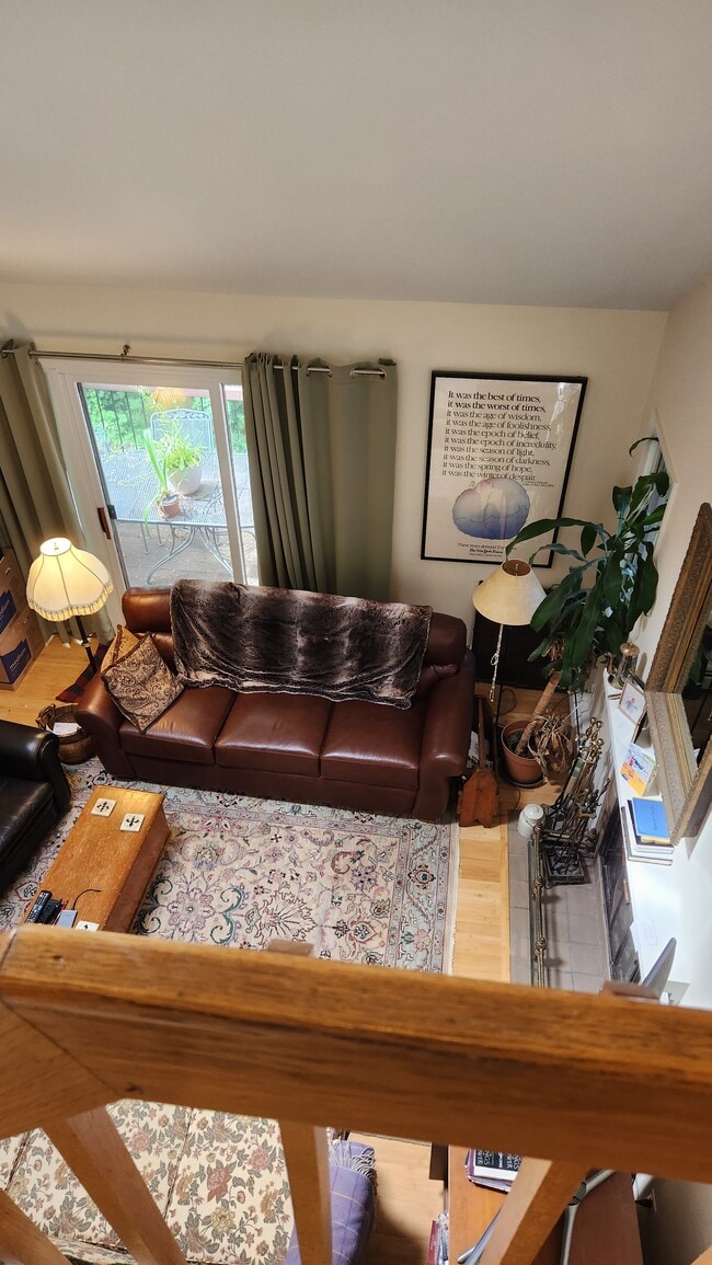 Building Photo - Eagle Bay Condominium