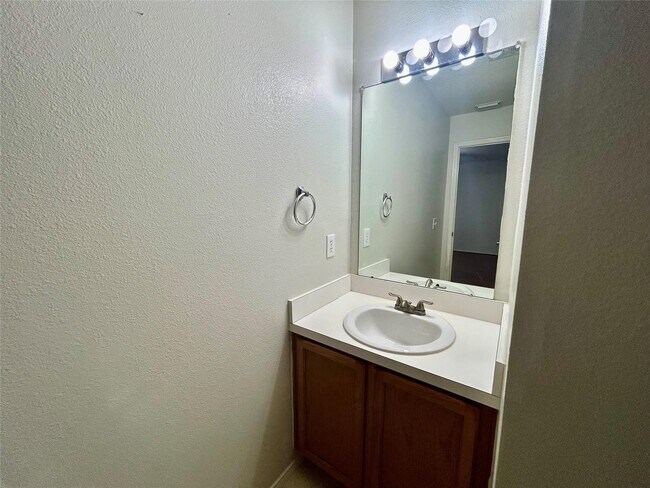Building Photo - 14954 Sugar Peak Dr