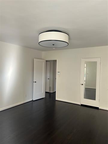 Building Photo - 4106 University Blvd