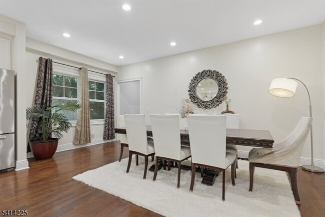 Building Photo - 61 Mechanic St