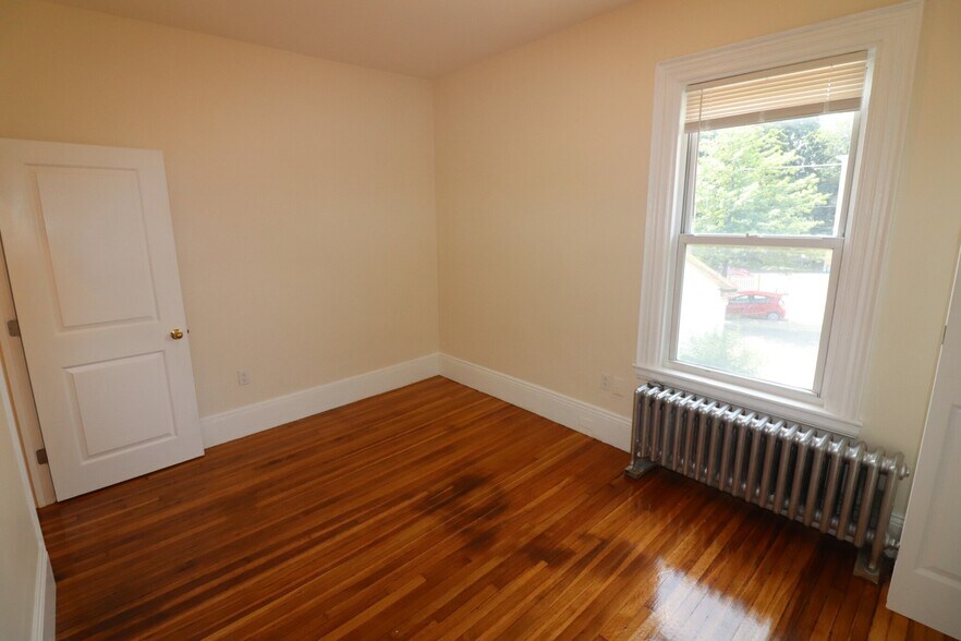 Building Photo - 2572 Massachusetts Ave