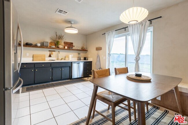 Building Photo - 71658 Cactus Dr