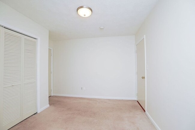 Building Photo - 175 Trenton St