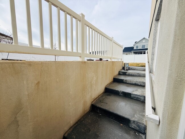 Building Photo - 737 3400 W