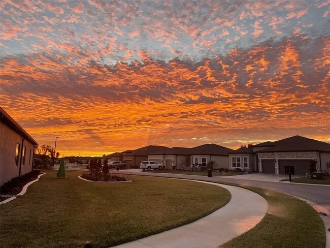 Building Photo - 5475 SW 87th Ter