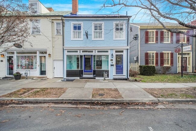 Building Photo - 1109 Caroline St