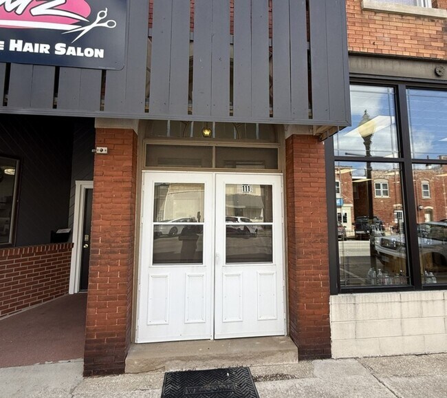 Building Photo - 111 E Jefferson St