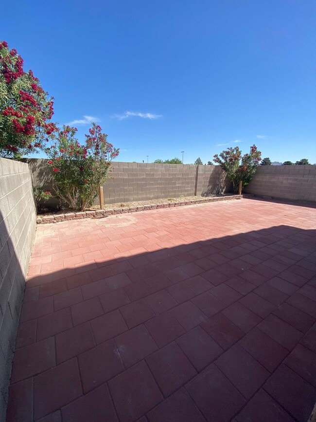 Building Photo - AMERICANA Property Mgmt - Remodeled 2 story 3 beds house in Desert Pines