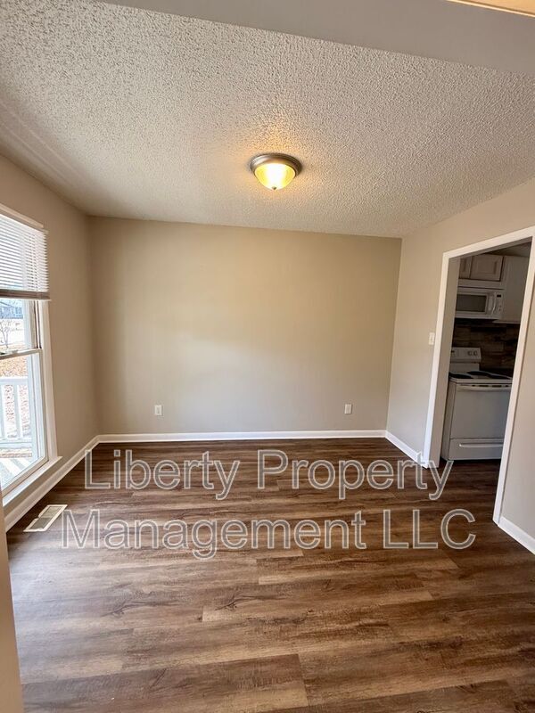 Building Photo - 6512 Sudbury Dr