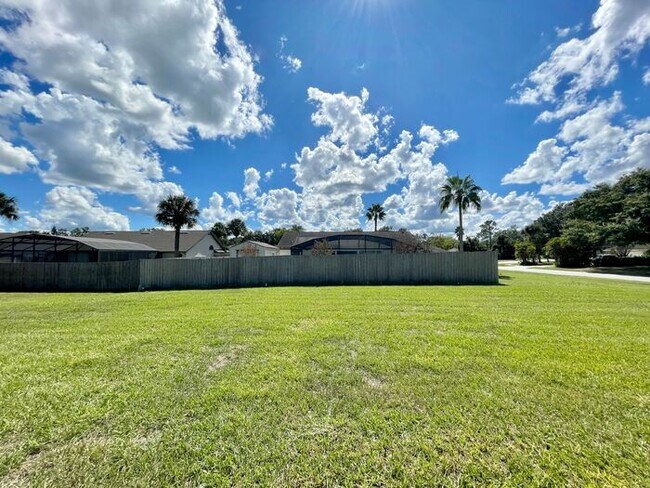 Building Photo - GREAT 3/2 HOME IN OVIEDO STILLWATER SUBDIVISION