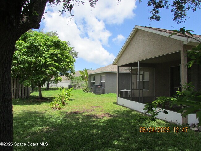 Building Photo - 4192 Collinwood Dr