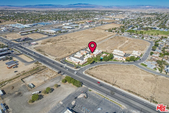 Building Photo - 43609 Stanridge Ave