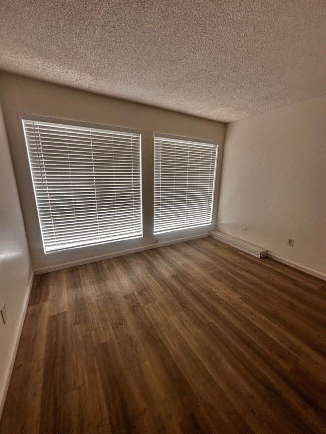 Building Photo - 2200 Cedro Ct