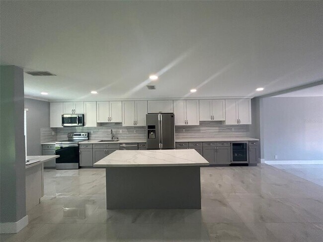 Building Photo - 7551 SW 26th Ct