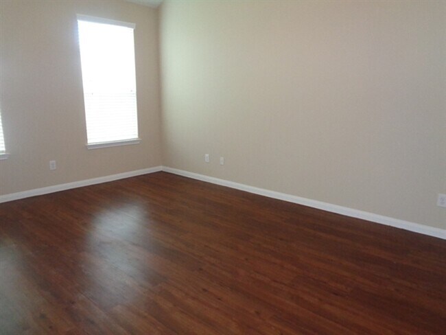 Building Photo - 2207 Steep Pine Tr