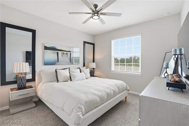 Building Photo - 11851 Venetian Lagoon Dr