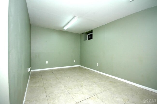Building Photo - 17 Gardenia Ct