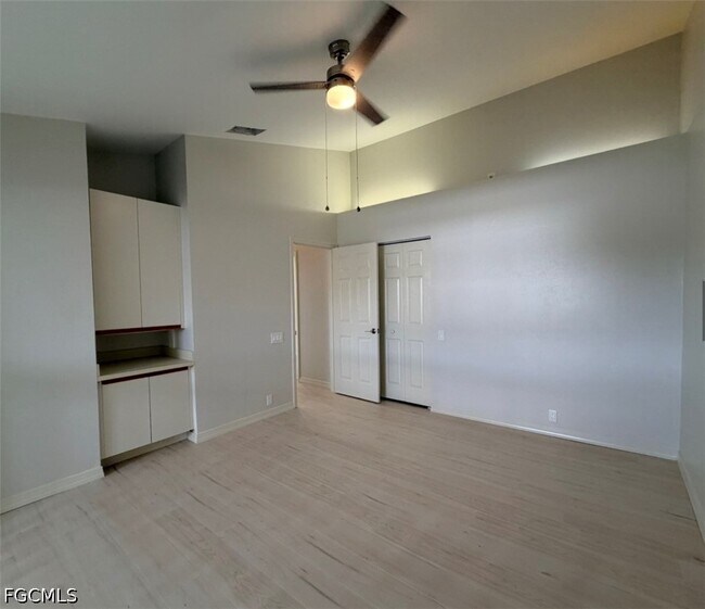 Building Photo - 13121 Whitehaven Ln