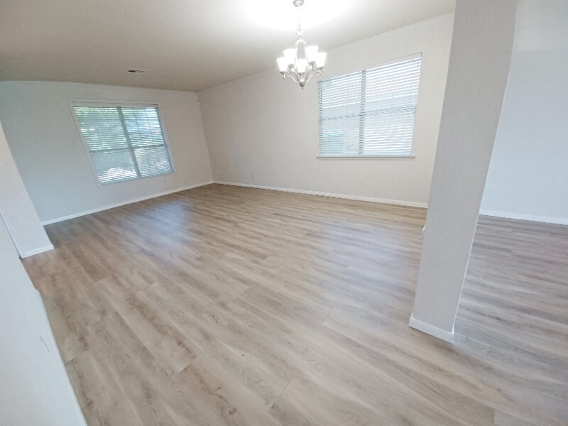 Building Photo - 507 Tundra Dr