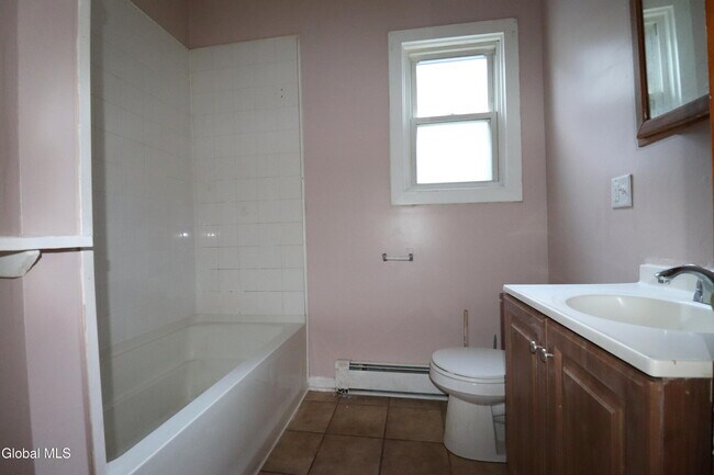 Building Photo - 29 Morris St