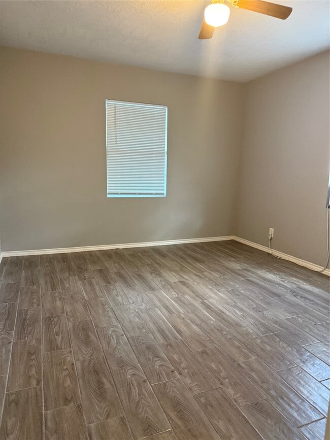 Building Photo - 1401 Craig Dr