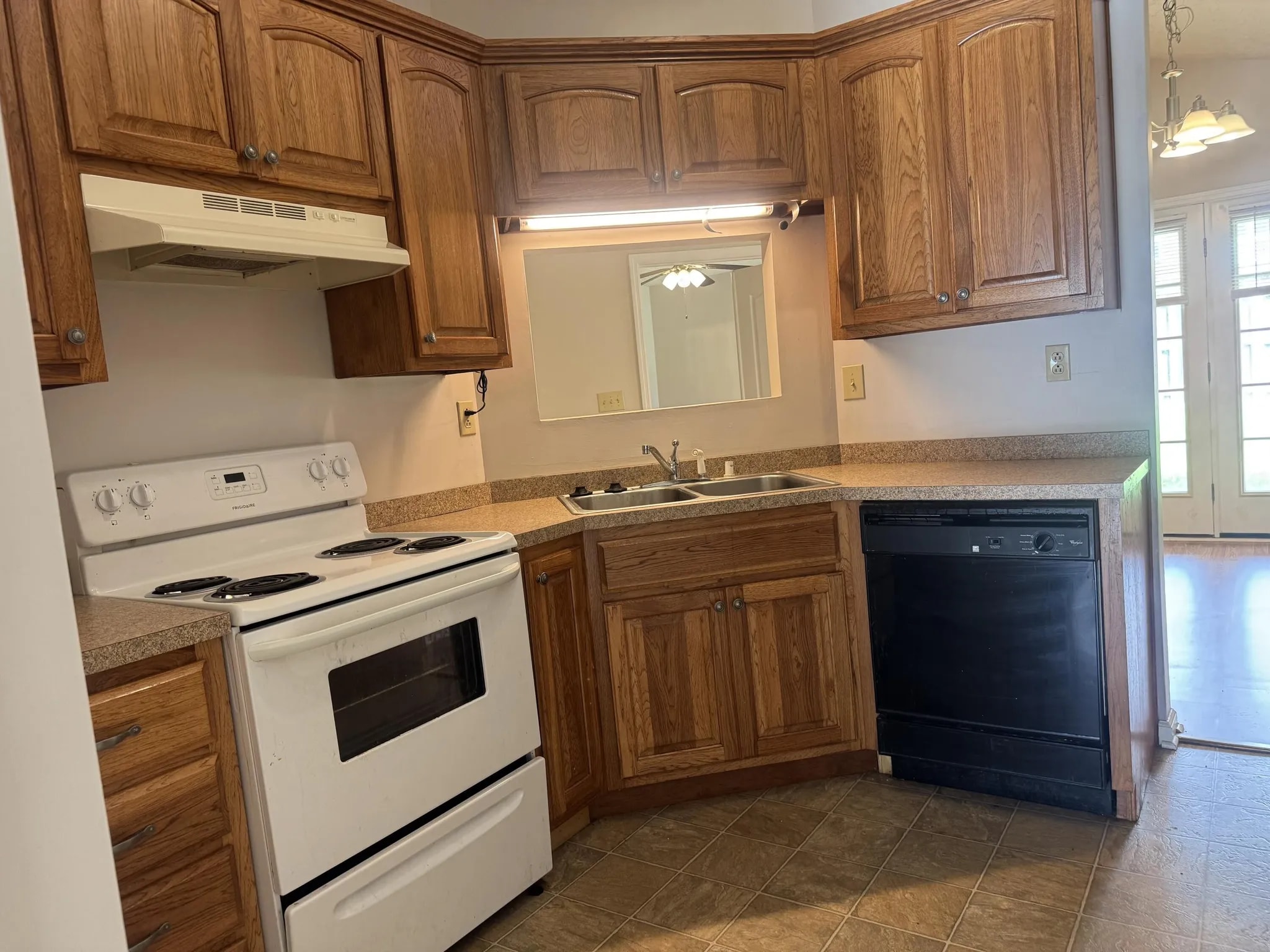 Building Photo - 2312 Market Garden Ln