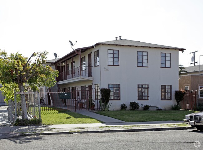 Building Photo - Altadena Apartments