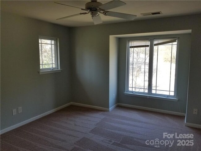 Building Photo - 1105 Kurt Ct