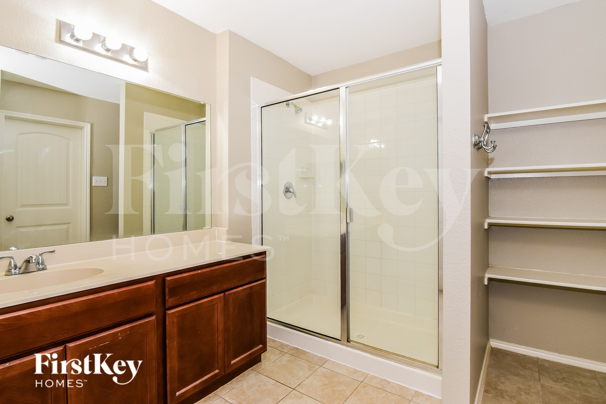 Building Photo - 513 Azalea Dr