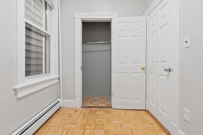 Building Photo - 20 Linden Ct