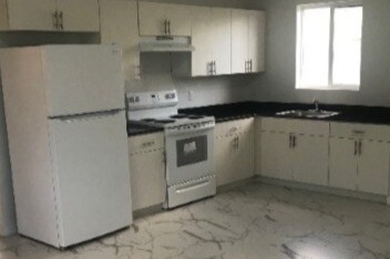 Primary Photo - Ronnys Place