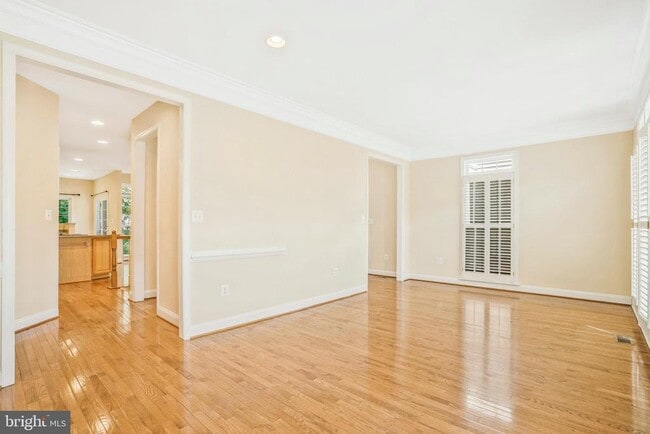 Building Photo - 9980 Cyrandall Dr