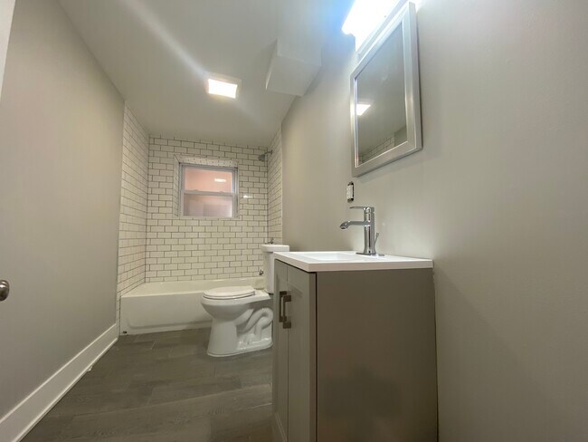 Building Photo - 4234 W Crystal St