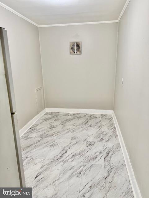 Building Photo - 27 W Main St