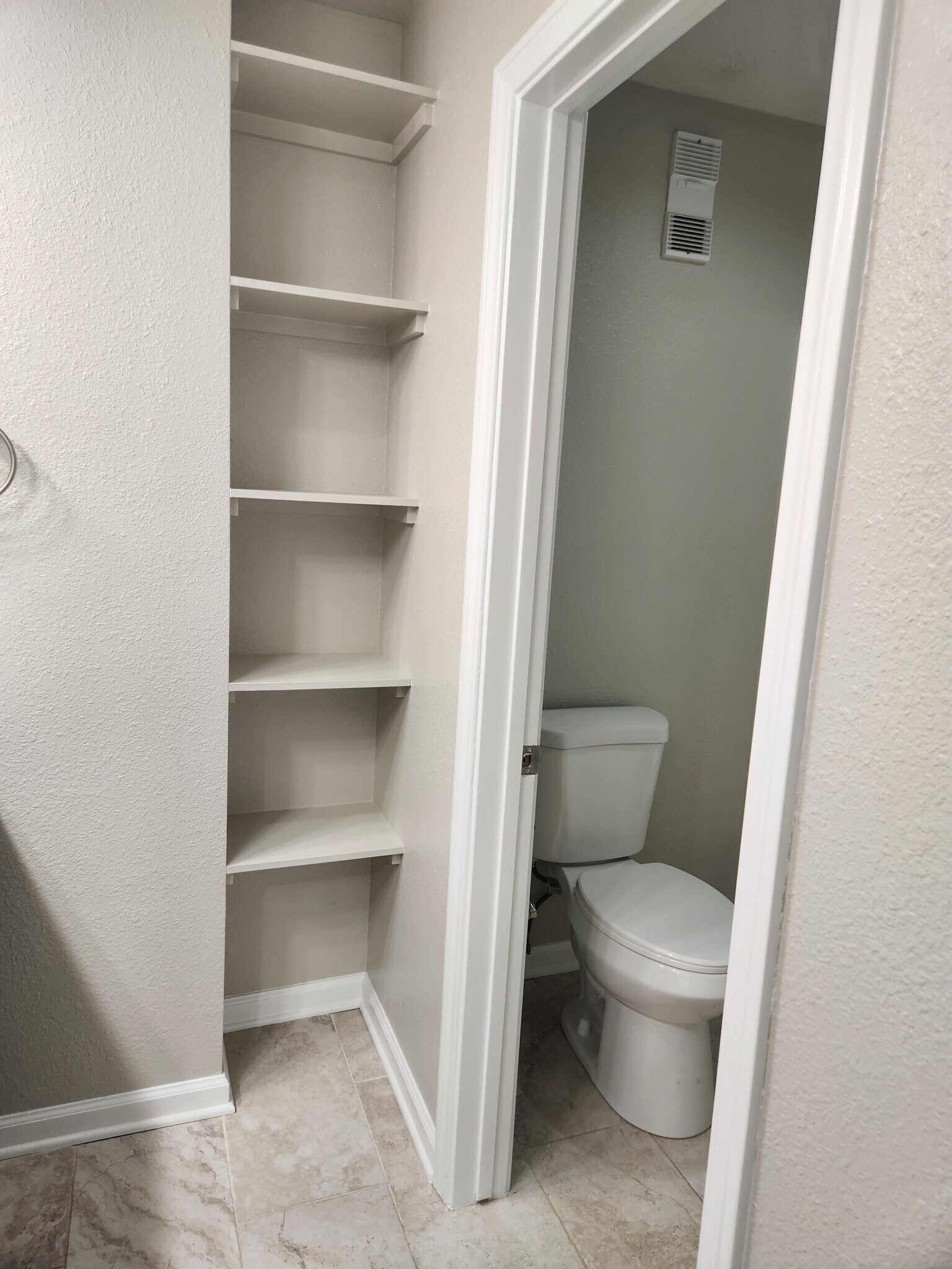 Building Photo - 3525 Lebon Dr