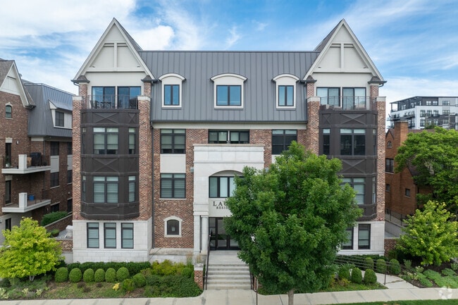 Building Photo - Laurel Apartments
