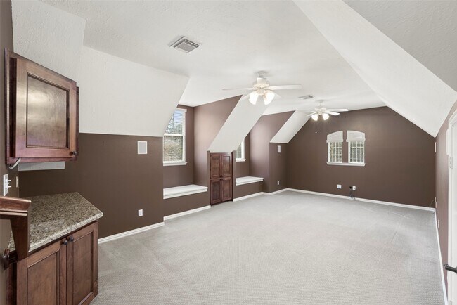 Building Photo - 118 Cezanne Woods Dr