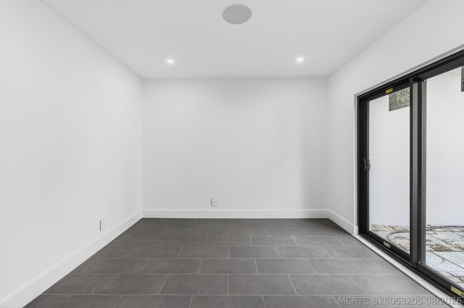 Building Photo - 3720 Morton Ave